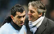 Carlos Tevez Akui Diperlakukan Seperti Anjing oleh Roberto Mancini