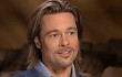 Brad Pitt Beli Baju Zirah Demi Ajarkan Sejarah ke Anak
