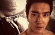 Choi Siwon Kejar-Kejaran dengan Fans di Bandara Hong Kong