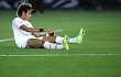 Neymar Terjatuh Gara-Gara Ditimpuk Fans Klub Bolivar