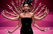 Rihanna Bagaikan Seorang Dewi di Video Musik Coldplay 'Princess of China'