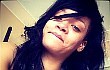 Rihanna Pamer Wajah Tanpa Makeup