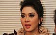 Syahrini Ngotot Bubu Adalah Orang Malaysia