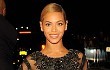 Beyonce Knowles Pamer Tubuh Sempurna dengan Gaun Transparan
