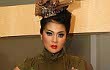 Indah Dewi Pertiwi Suguhkan Busana Etnik di JFFF 2012