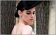 Kristen Stewart Cuek Dikritik Tidak Bisa Senyum