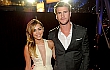 Liam Hemsworth Lamar Miley Cyrus dengan Cincin Berlian