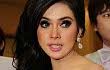 Syahrini Khawatir Kualitas Krim Pemutih Ilegal 'Syahrini'