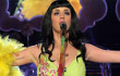 Katy Perry Lepas Imej Relijius di Video 'Katy Perry: Part Of Me'