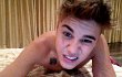 Justin Bieber Pamer Foto Topless di Tempat Tidur