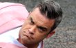 Robbie Williams Rilis Video Musik Single Baru 'Candy'