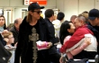Jung Shin CN Blue Kaget Lihat Orang Ciuman di Bandara