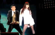 IU Bergaya Ala Britney Spears di Konsernya