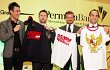 Daniel Mananta Puas Kaos Kreasinya Dipakai David Beckham dan Adam Levine