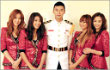 Sistar Gembira Pamerkan Foto Bareng Hyun Bin