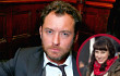 Jude Law Pacari Asisten Penata Busana Film 'Dom Hemingway'