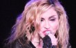 Pergoki Fans Merokok, Madonna Ancam Batalkan Konser