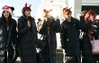 SNSD Cantik Kenakan Aksesoris Natal di Bandara