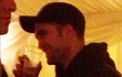 Robert Pattinson Clubbing di Malam Natal Tanpa Kristen Stewart
