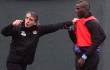 Roberto Mancini dan Mario Balotelli Duel Fisik Saat Latihan