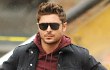 Zac Efron Kepergok Syuting Film di Toko Seks