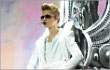 Fans Terpukau Justin Bieber Jadi Malaikat Saat Konser