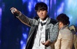 Celana Dong Woon Beast Sobek di Atas Panggung Konser