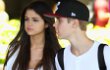 Nonton Konser Bareng, Status Justin Bieber dan Selena Gomez 'Complicated'