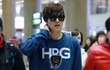 Pakai Kaos Biasa, Lee Min Ho Tetap Ganteng di Bandara