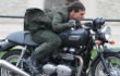 Kerennya Tom Cruise Naik Motor di Jalanan London Syuting 'Edge of Tomorrow'