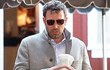 Asyik Jalan Bareng Seraphina, Ben Affleck Usir Paparazzi