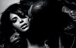 Kim Kardashian Berpose Intim dengan Kanye West Saat Pemotretan