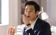Kim Soo Hyun Ceria Nikmati Puding Saat Syuting Iklan