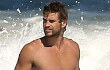 Liam Hemsworth Liburan Sendiri ke Aussie, Break dari Miley Cyrus