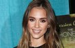 Jessica Alba Semir Rambut Untuk Promo Buku Barunya