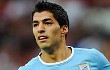 Luis Suarez Terancam Sanksi Tambahan FIFA Usai Meninju Pemain Chile
