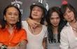 /rif Nyanyikan Lagu Anggun dan Ikang Fawzi di Album '18 Year of Rock'