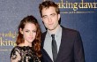 Kristen Stewart Rayakan Paskah Bareng Rob Pattinson dan Ibunya