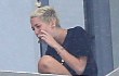 Miley Cyrus Kepergok Merokok Mariyuana?