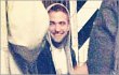 Rob Pattinson Gembira Rayakan Ultah Kristen di Pesta Hanson