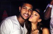 Rihanna Cium Pria Misterius Usai Diunfollow Chris Brown