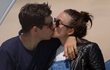 Foto Bulan Madu Keira Knightley dan James Righton di Korsika