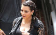Kim Kardashian Tak Boleh Pakai High Heels Gara-Gara Kaki Bengkak