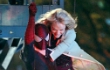 Romantisnya Emma Stone Bergelantungan di 'Spider-Man 2'