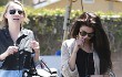 Selena Gomez Makan Sushi Lagi Bareng Teman