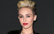 Miley Cyrus Isyaratkan Sudah Putus dari Liam Hemsworth