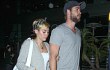 Miley Cyrus Jalan Bareng Liam Hemsworth Usai 5 Bulan Digosipkan Putus