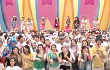 SM Rilis Video SNSD dan Fans Hujan-Hujanan Nyanyikan 'Love & Girls'