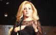Adele Emosional Lihat Patung Lilinnya di Madame Tussauds