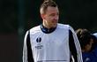 John Terry Dihadiahi Batik Khusus Indonesia